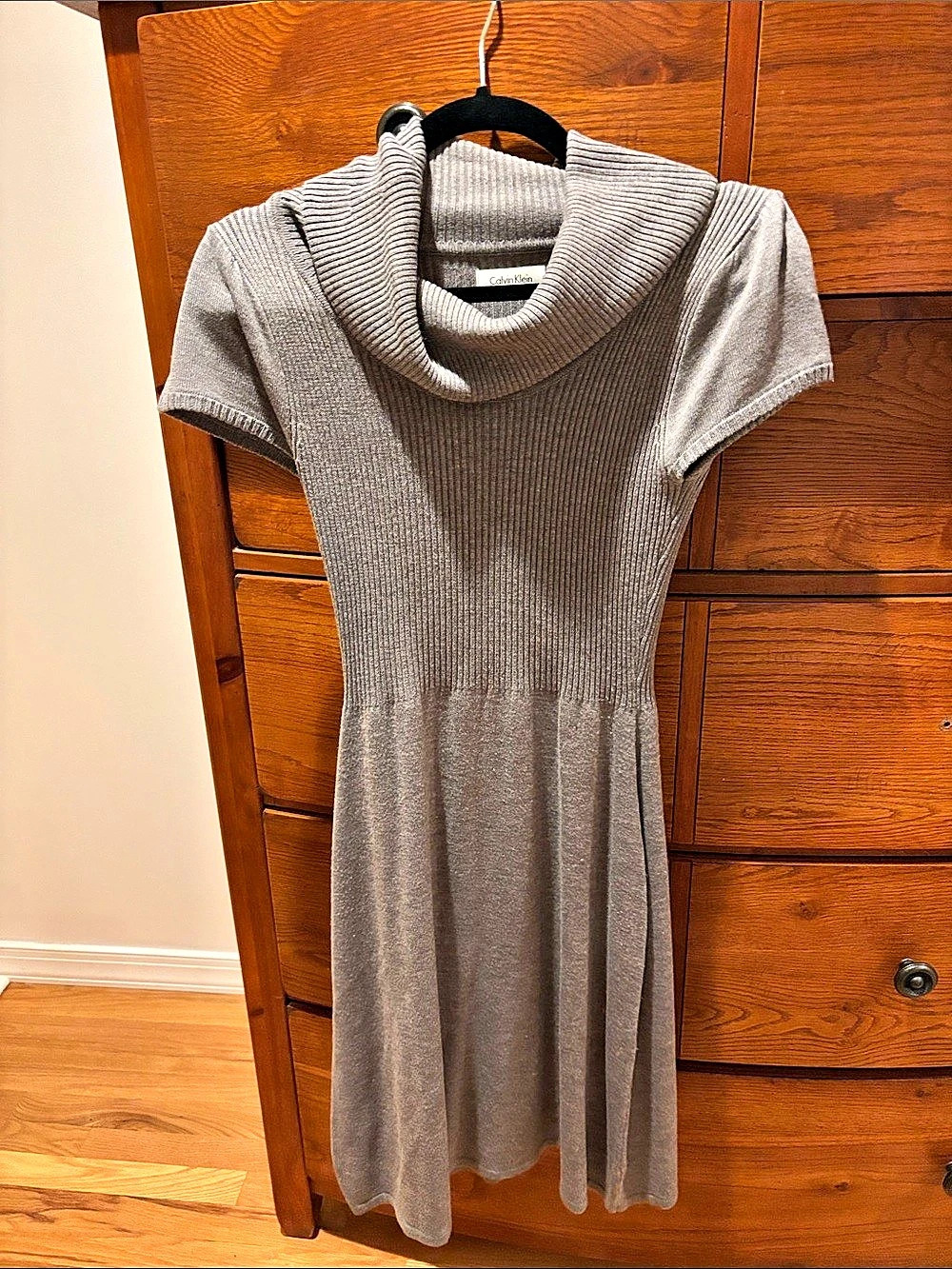 Calvin Klein Ribbed Cowl Neck Midi Dress in Gray Size Small Like New